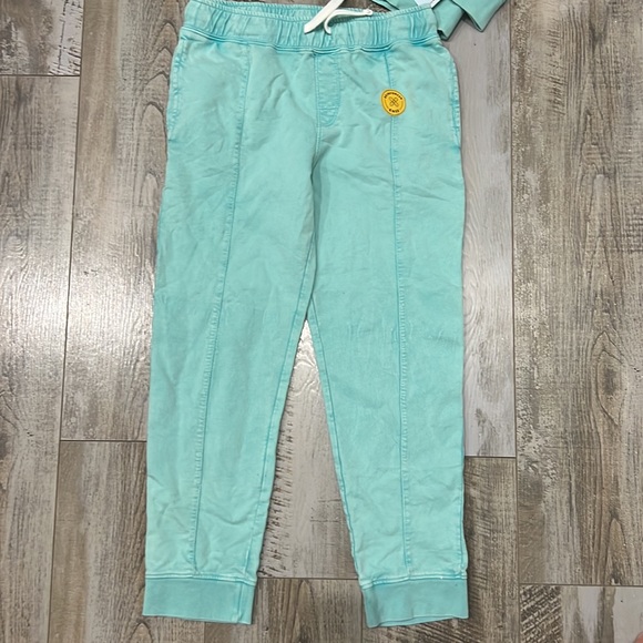 Cat & Jack Sweatsuit - Picture 7 of 8